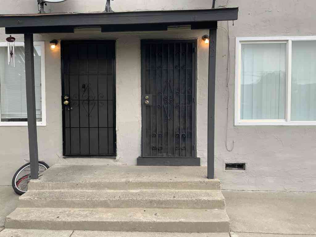 Condo For Rent - 422 C Street<br/> Richmond, CA 94801