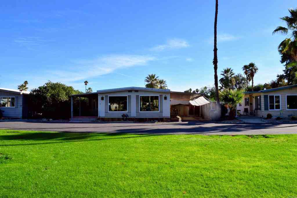 Mobile Home For Sale - 1010 Palm Canyon Drive #10<br/> Borrego Springs, CA 92004