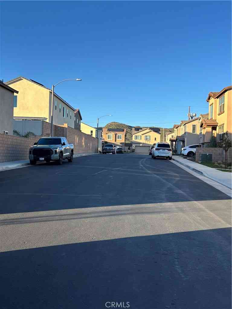 Townhouse For Sale - 533 Pablo Road<br/> Lake Elsinore, CA 92530