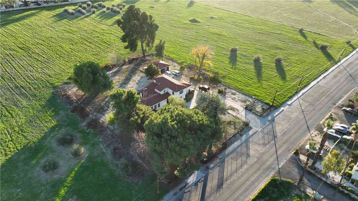 Homes For Sale - 41699 Acacia Avenue<br/> Hemet, CA 92544