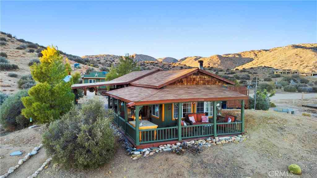 Homes For Sale - 2860 Orange Trail<br/> Pioneertown, CA 92268