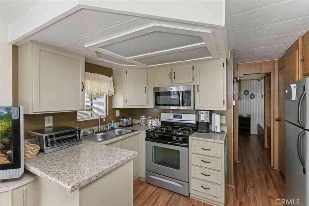 Mobile Home For Sale - 70201 Aurora Road #225<br/> Desert Hot Springs, CA 92234