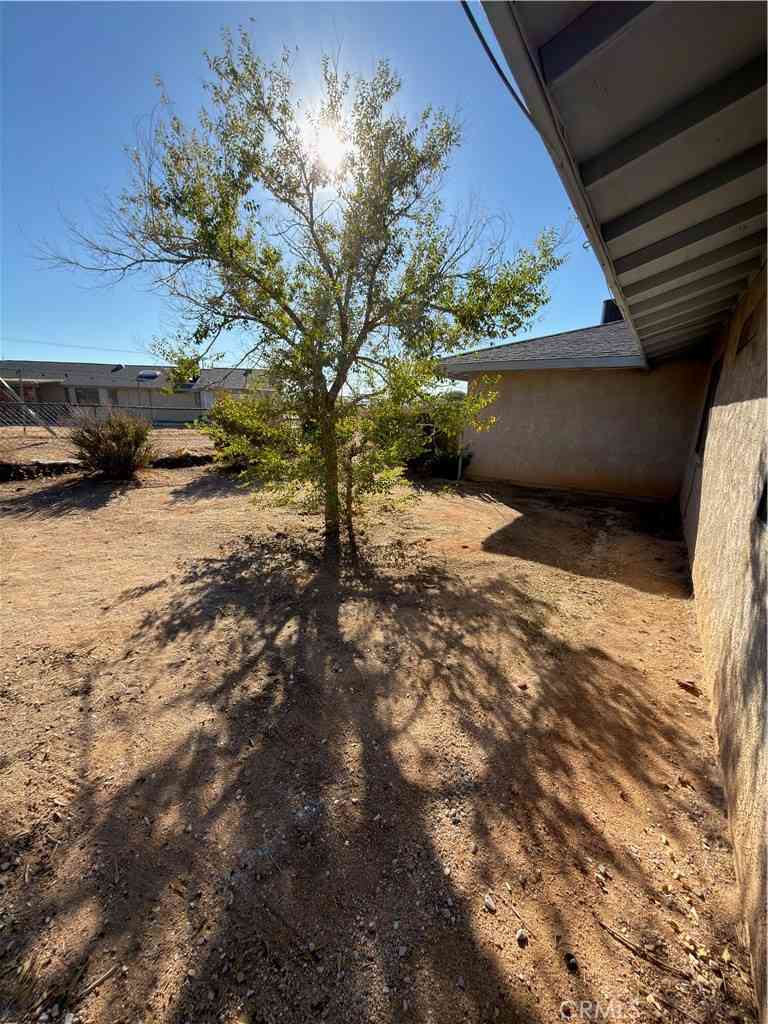 Multifamily For Rent - 10547 Cochiti Road<br/> Apple Valley, CA 92308