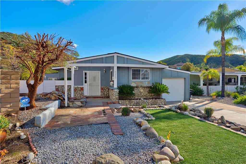 Mobile Home For Sale - 23449 Big Tee<br/> Canyon Lake, CA 92587