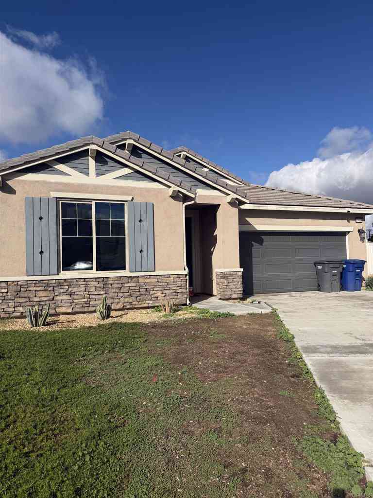 Homes For Sale - 27920 Autumn Court<br/> Valley Center, CA 92082