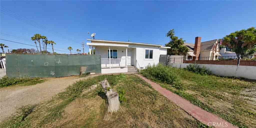 Homes For Sale - 3747 Mintern<br/> Jurupa Valley, CA 92509