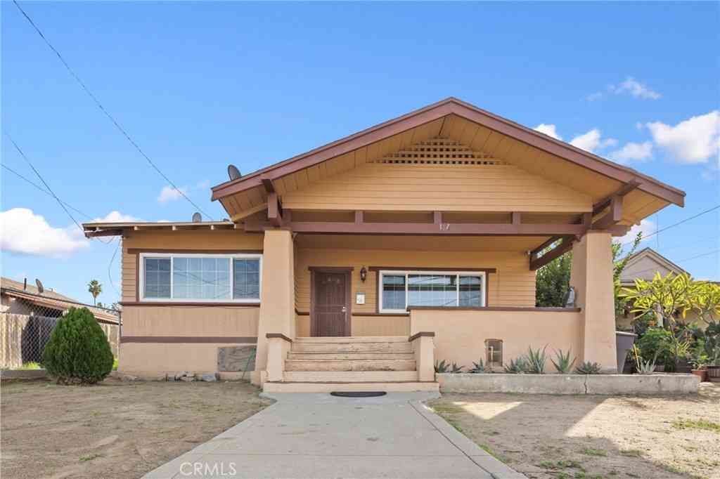 Homes For Sale - 1816 Main Street<br/> Riverside, CA 92501