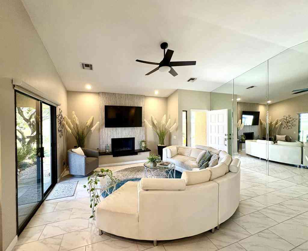 Condo For Sale - 33 Mission Court<br/> Rancho Mirage, CA 92270