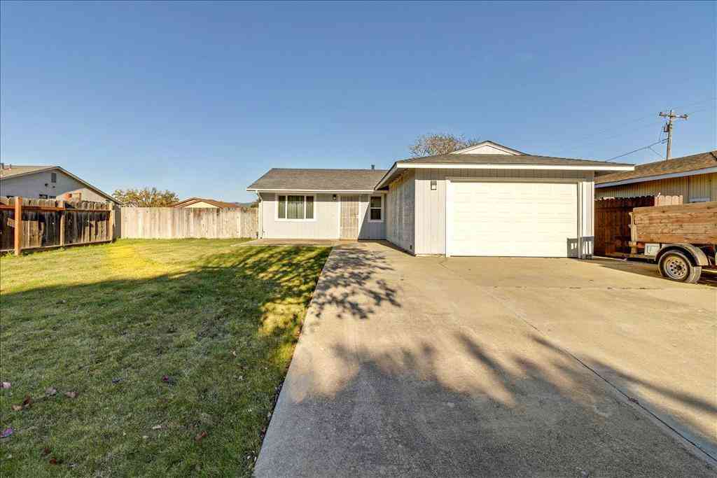 Homes For Sale - 960 Elko Street<br/> Monterey County, Gonzales, CA 93926
