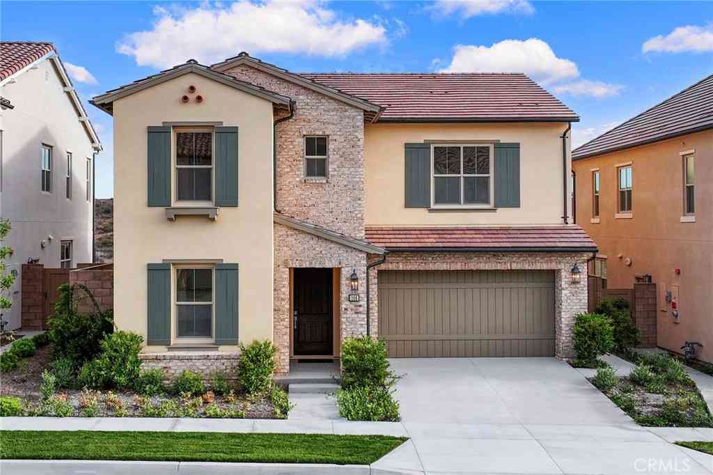 Homes For Rent - 206 Collino<br/> Irvine, CA 92602