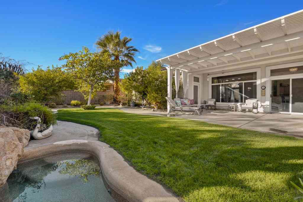 Homes For Sale - 78559 Platinum Drive<br/> Palm Desert, CA 92211