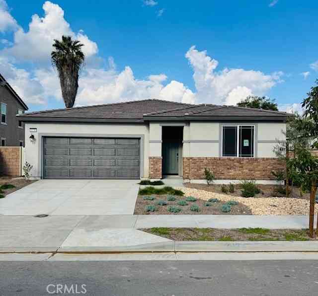 Homes For Sale - 6158 Sequanota Street<br/> Jurupa Valley, CA 92509