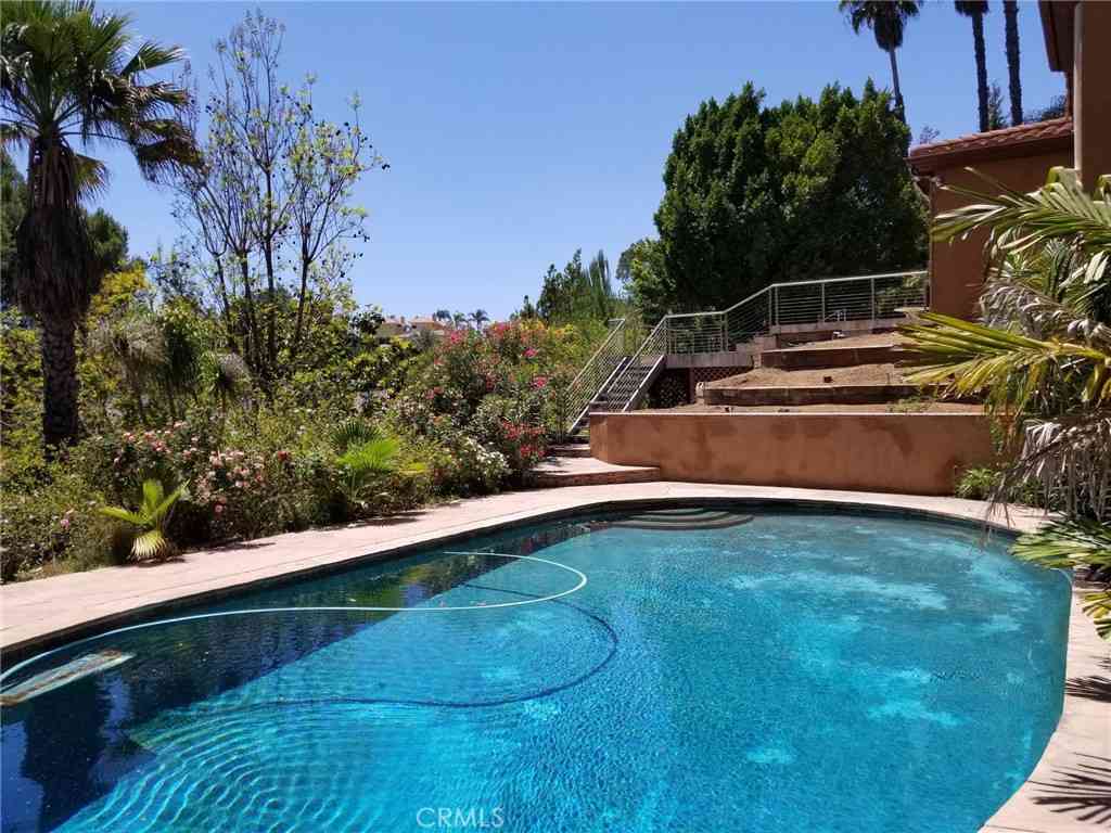 Homes For Sale - 1568 Greens Drive<br/> Chino Hills, CA 91709