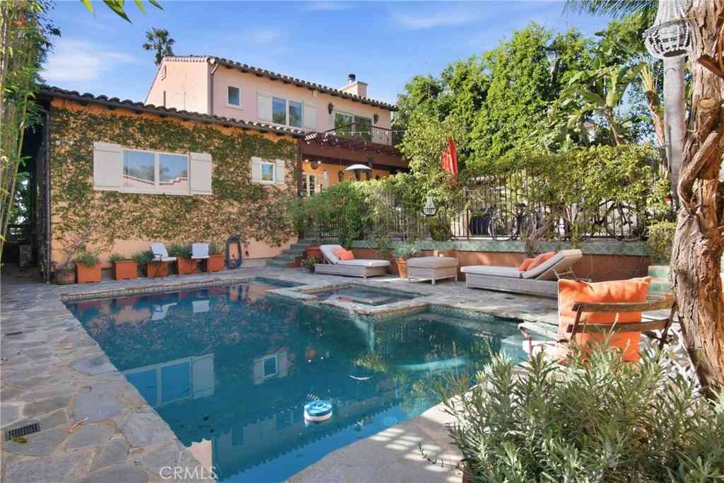 Homes For Sale - 3524 Grand View Boulevard<br/> Los Angeles, CA 90066