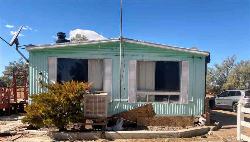 Mobile Home For Sale - 38898 Valley Center Road<br/> Newberry Springs, CA 92365