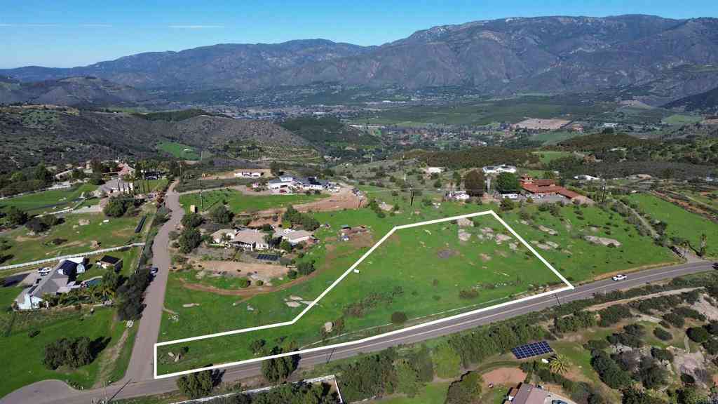 Vacant Land For Sale - 30638 Pauma Heights Road<br/> Valley Center, CA 92082