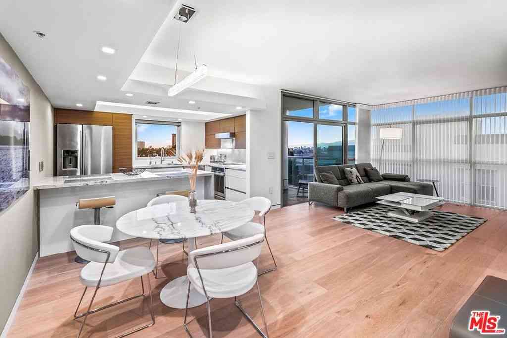 Condo For Sale - 13700 Marina Pointe Drive #617<br/> Marina Del Rey, CA 90292