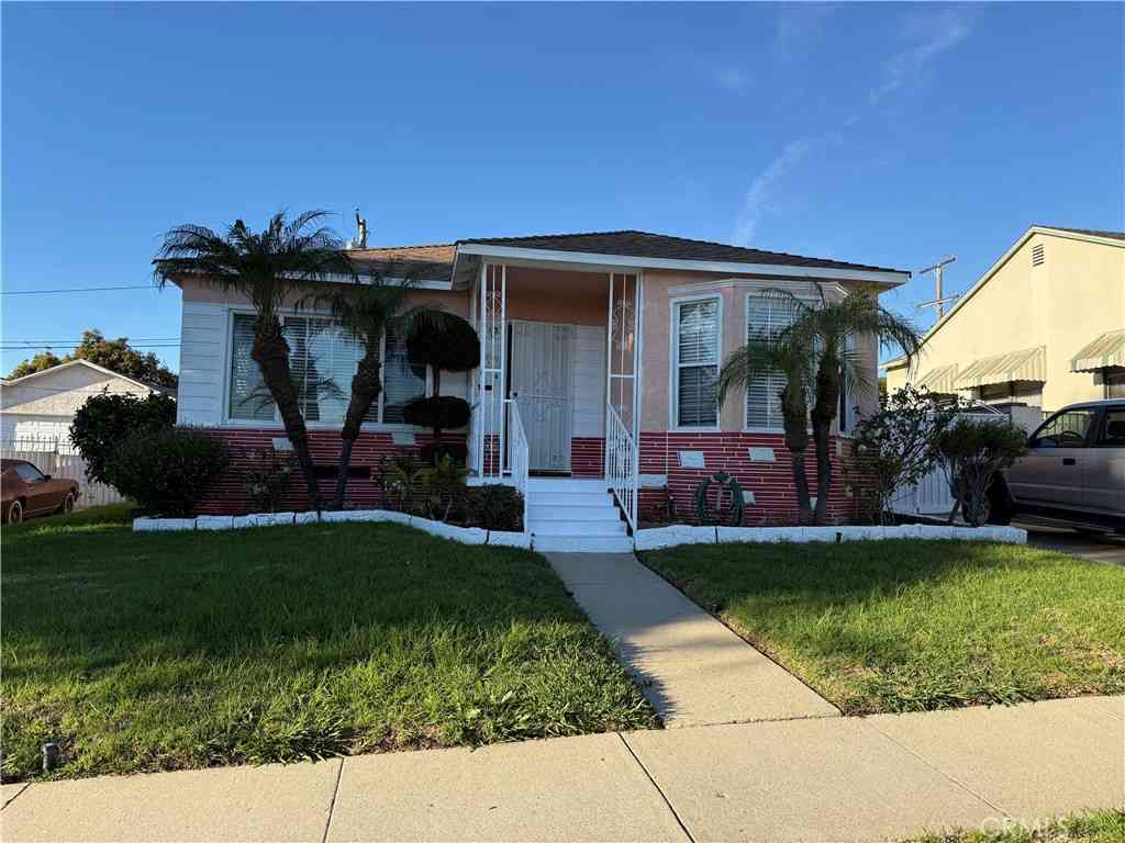 Homes For Sale - 1917 Lohengrin<br/> Los Angeles, CA 90047