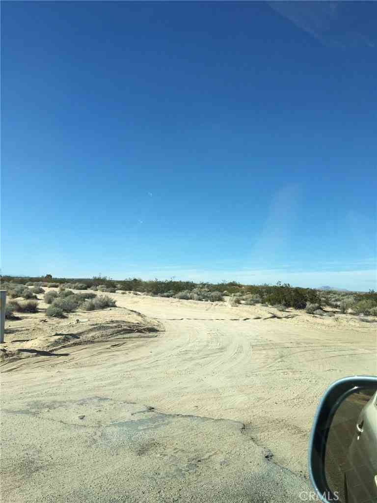 Vacant Land For Sale - Mulberry Rd<br/> Hinkley, CA 92347