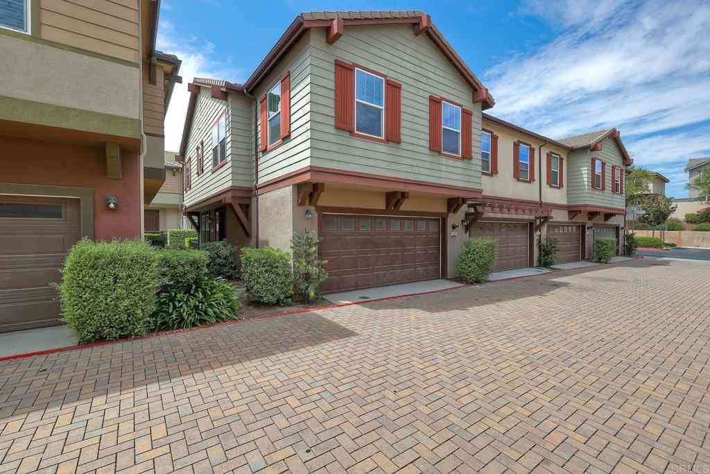 Condo For Sale - 1512 Champion Lane #4<br/> Chula Vista, CA 91915
