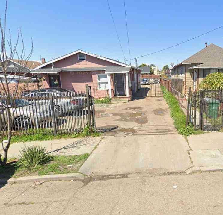 Multifamily For Sale - 1467 74th Ave<br/> Oakland, CA 94621