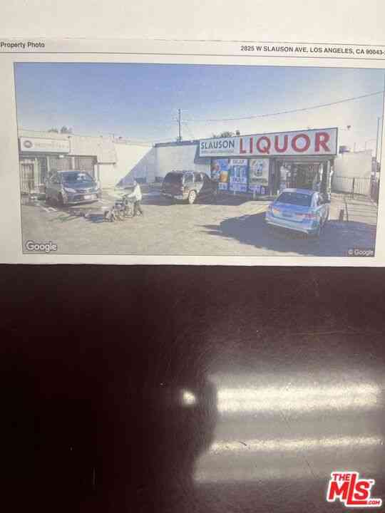 Condo For Rent - 2825 W Slauson Avenue<br/> Los Angeles, CA 90043