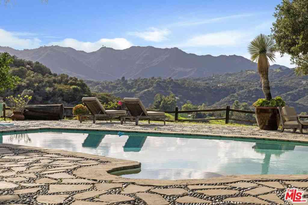 Homes For Sale - 1551 Penny Road<br/> Topanga, CA 90290