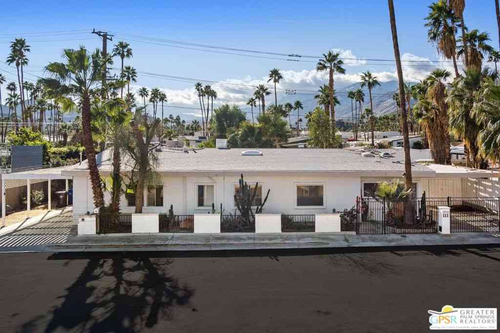Condo For Sale - 111 Canyon Rock Road<br/> Palm Springs, CA 92264