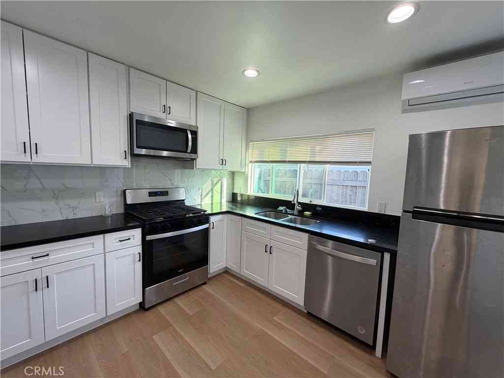 Homes For Rent - 12610 Martha Street #2<br/> Valley Village, CA 91607