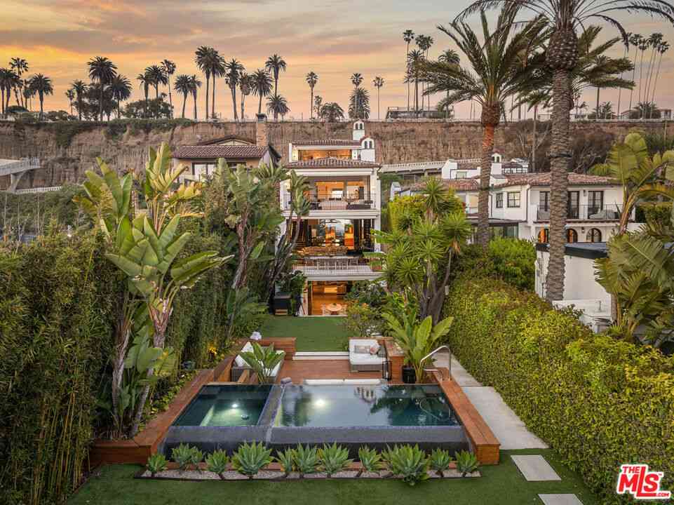 Homes For Rent - 966 Palisades Beach Road<br/> Santa Monica, CA 90403