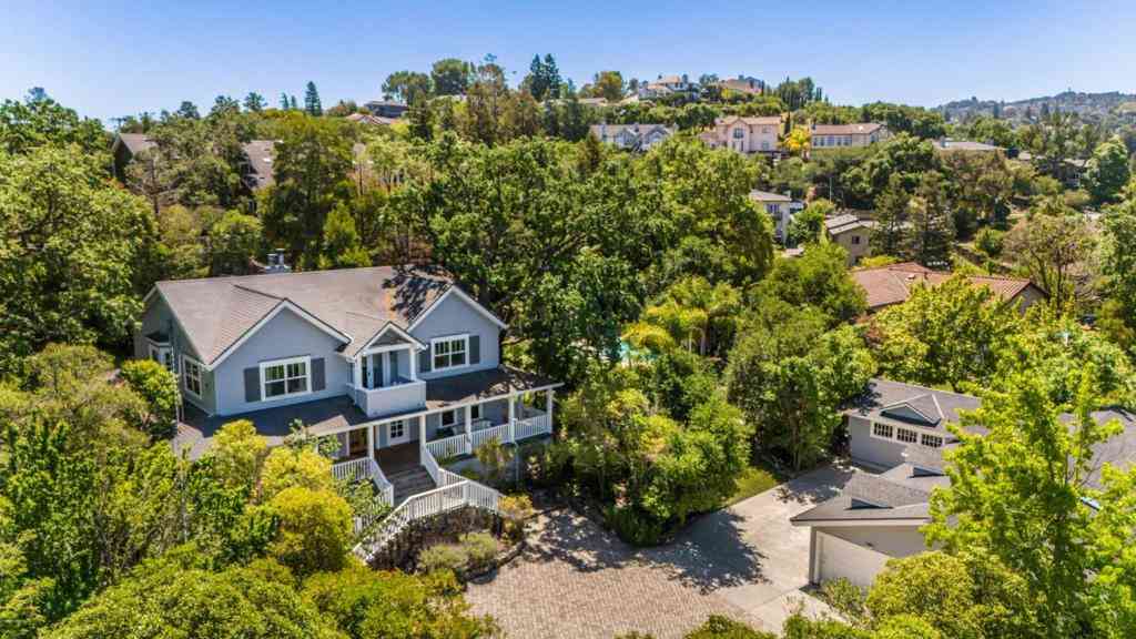 Homes For Sale - 1353 Edgewood Road<br/> Redwood City, CA 94062