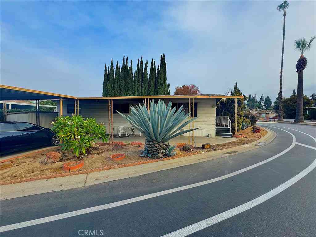 Mobile Home For Sale - 901 6th Avenue #9<br/> Hacienda Heights, CA 91745