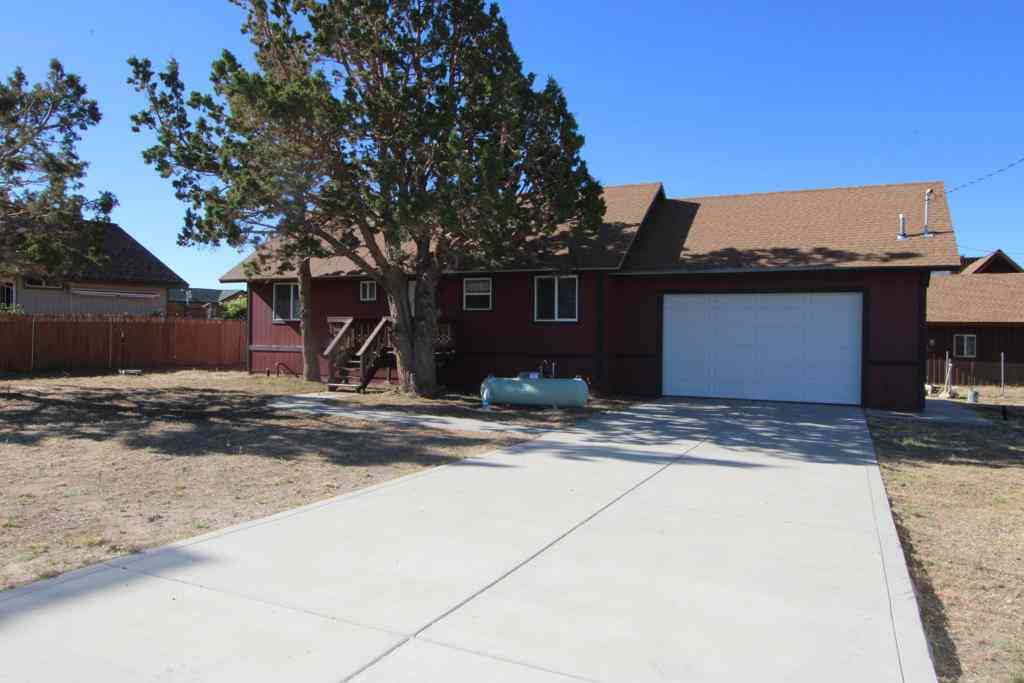 Homes For Sale - 45371 5th Street<br/> Big Bear, CA 92314