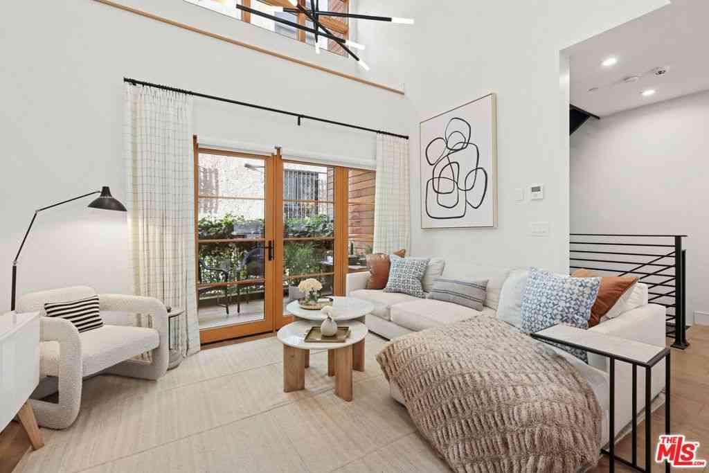 Homes For Sale - 1035 N Vista Street<br/> West Hollywood, CA 90046