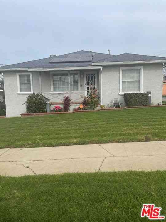 Homes For Sale - 2031 W 98th Street<br/> Los Angeles, CA 90047