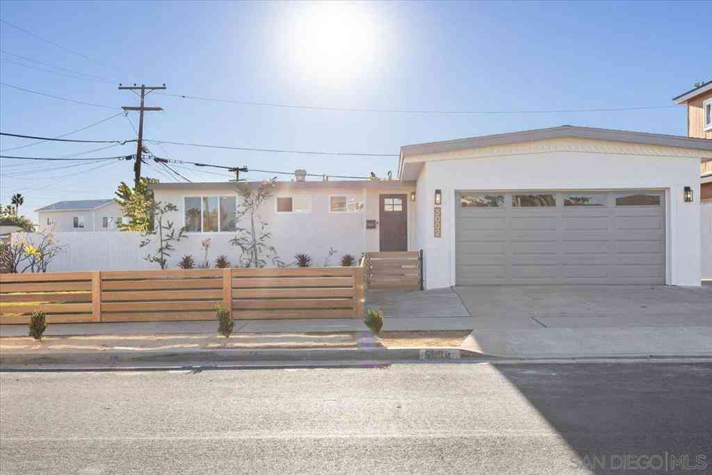 Homes For Sale - 5002 Dubois Dr<br/> San Diego, CA 92117