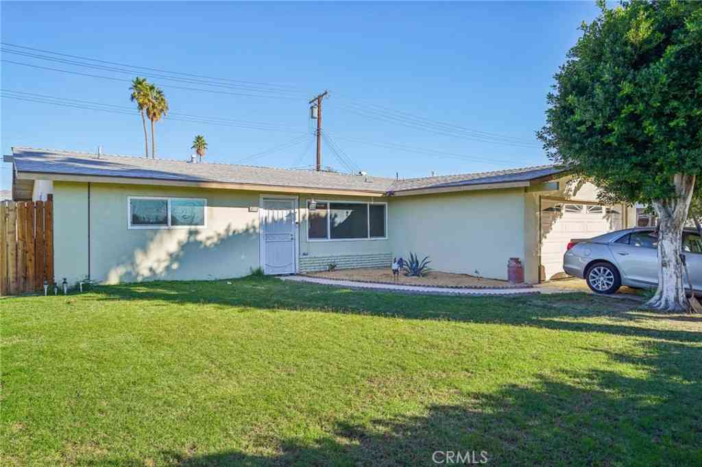 Homes For Sale - 82118 Kenner Avenue<br/> Indio, CA 92201