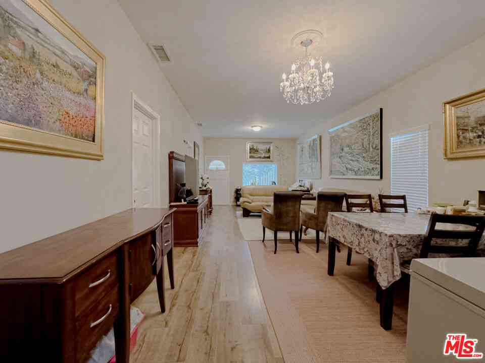 Homes For Sale - 1409 S New Hampshire Avenue<br/> Los Angeles, CA 90006