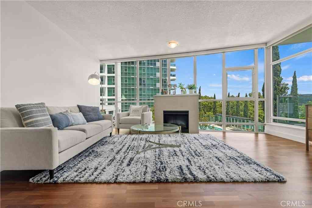 Homes For Sale - 3131 Michelson Drive #503<br/> Irvine, CA 92612