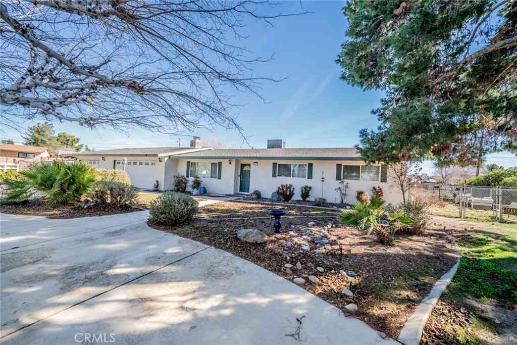 Homes For Sale - 14171 Tehachapi<br/> Apple Valley, CA 92307