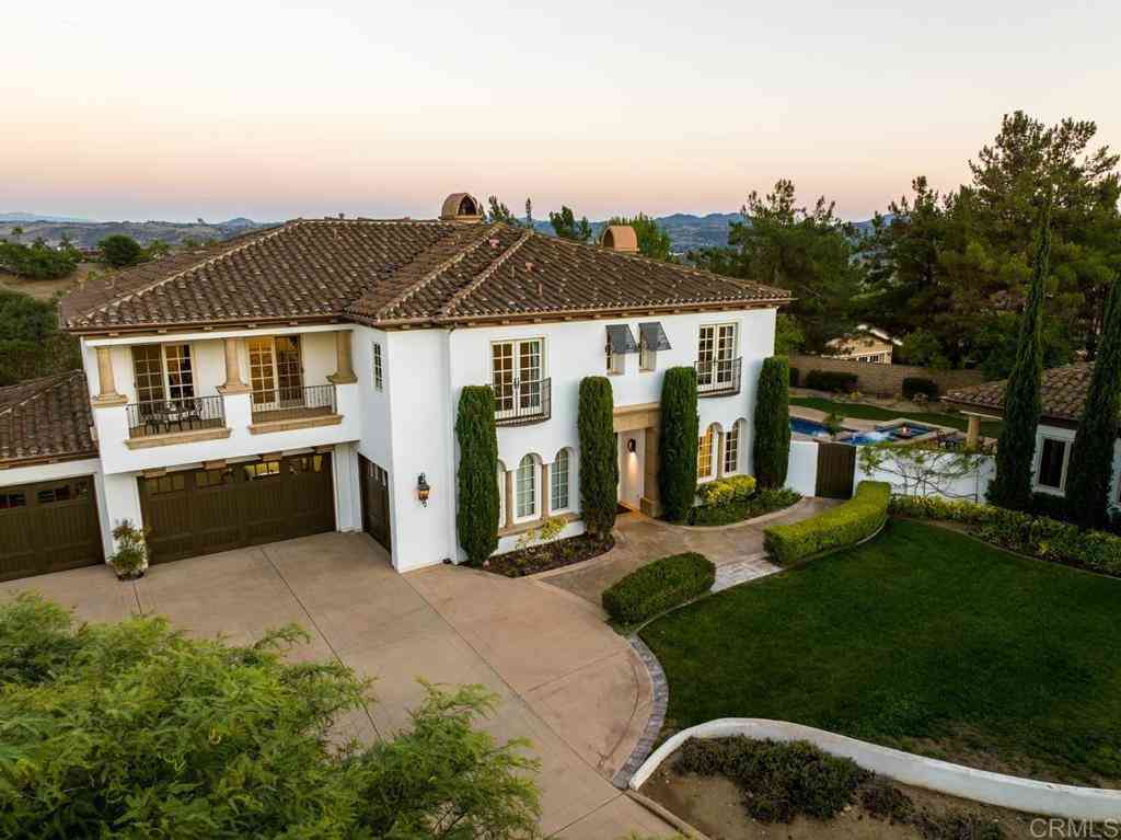 Homes For Sale - 4216 Bridlewood Road<br/> Fallbrook, CA 92028