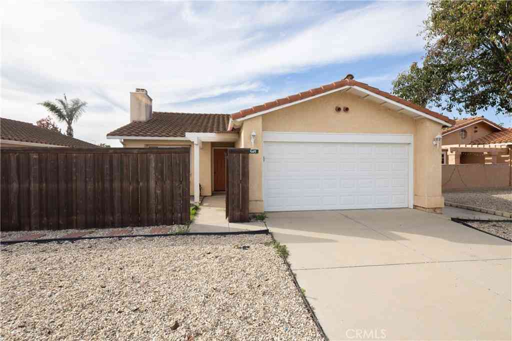 Homes For Sale - 545 E Santa Cruz Court<br/> Santa Maria, CA 93455