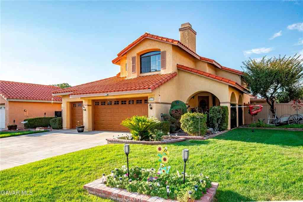 Homes For Sale - 5619 W Avenue L4<br/> Lancaster, CA 93536