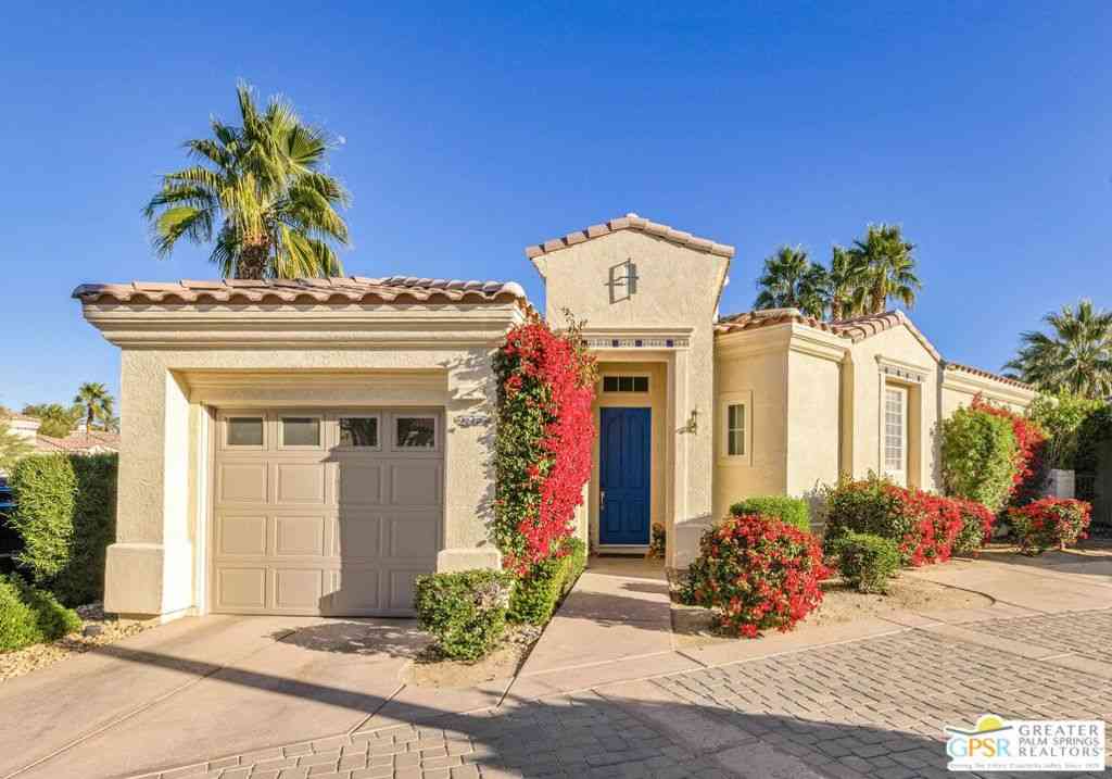 Homes For Sale - 80855 Calle Azul<br/> La Quinta, CA 92253