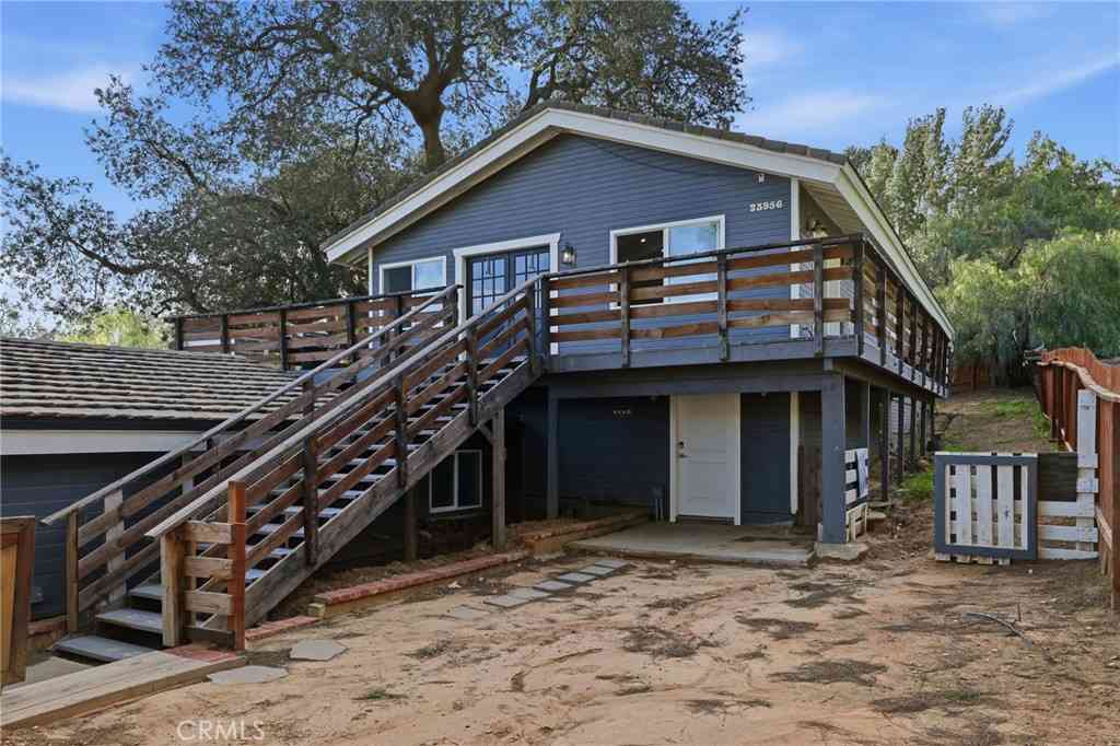 Homes For Sale - 23956 Los Rosas Street<br/> West Hills, CA 91304