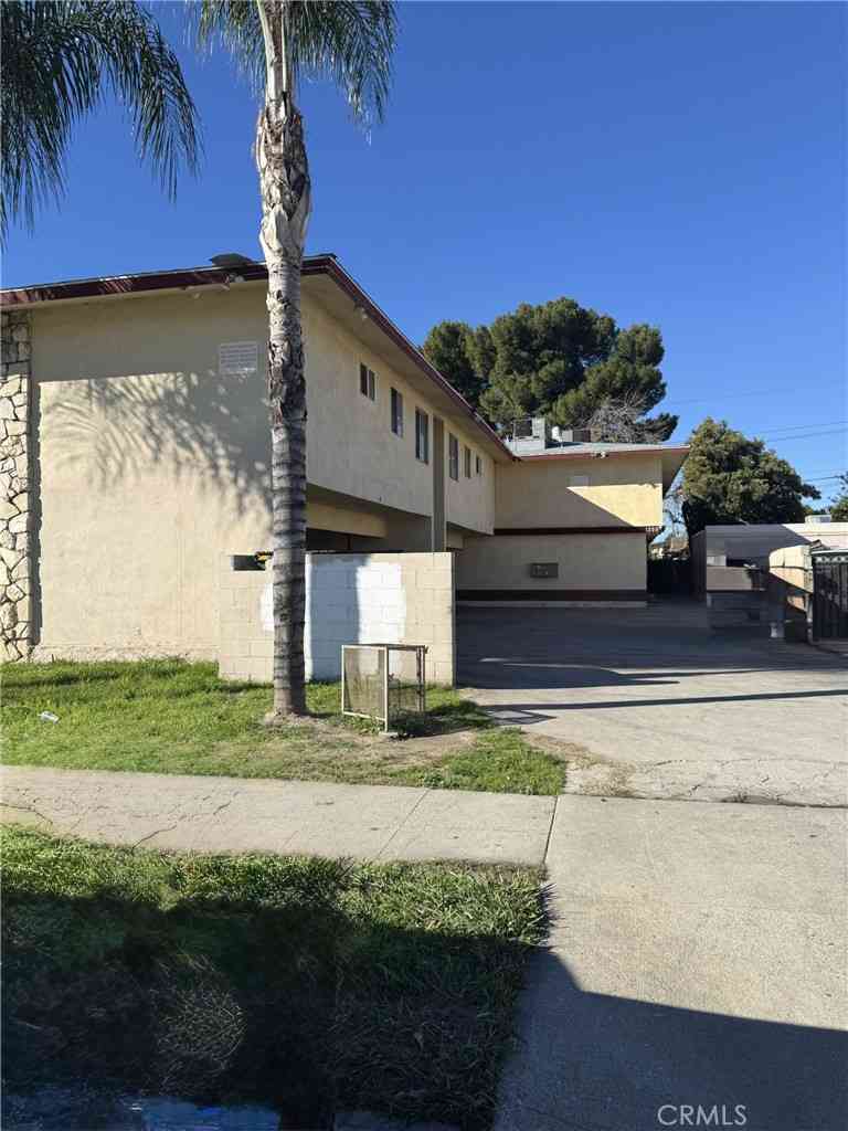 Homes For Sale - 1260 N F<br/> San Bernardino, CA 92405