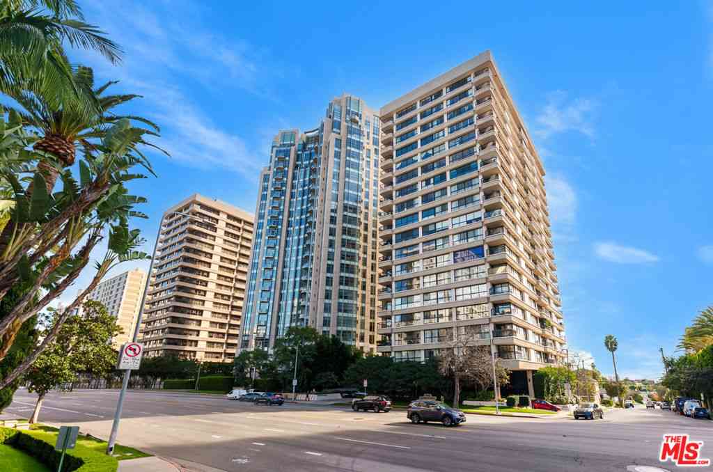 Homes For Sale - 10790 Wilshire Boulevard #404<br/> Los Angeles, CA 90024