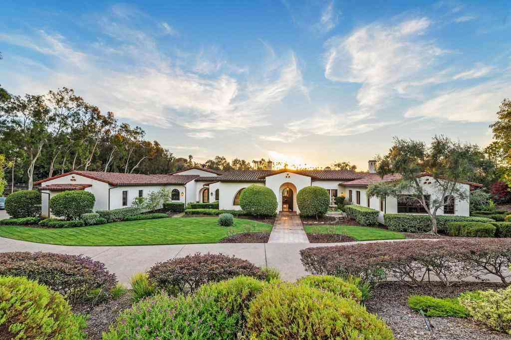 Homes For Sale - 6870 La Valle Plateada<br/> Rancho Santa Fe, CA 92067