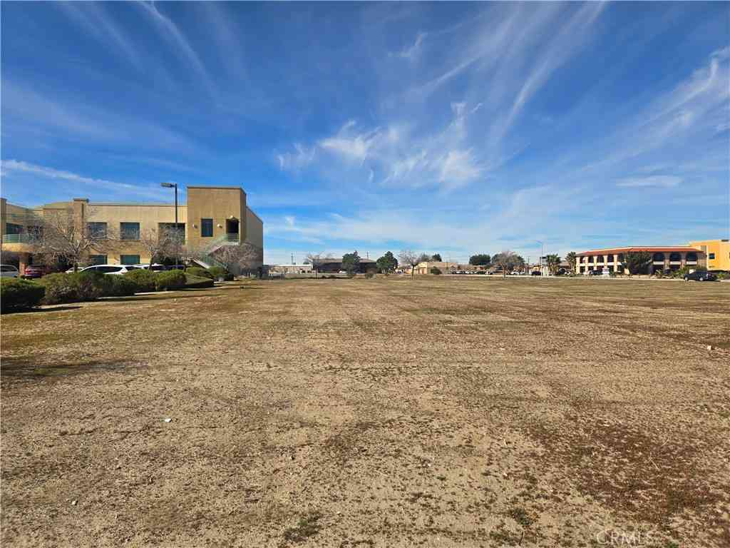 Vacant Land For Sale - Cajon Street<br/> Victorville, CA 92392