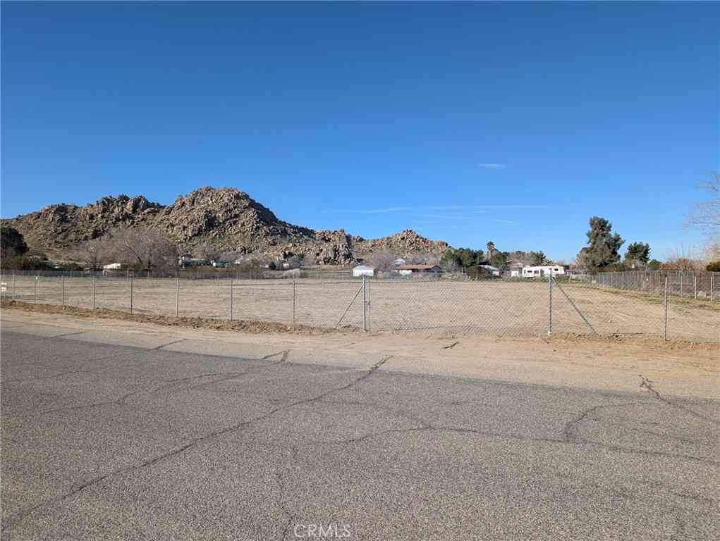 Vacant Land For Sale - Vic Ridgemist St & Highacres Ave<br/> Palmdale, CA 93591